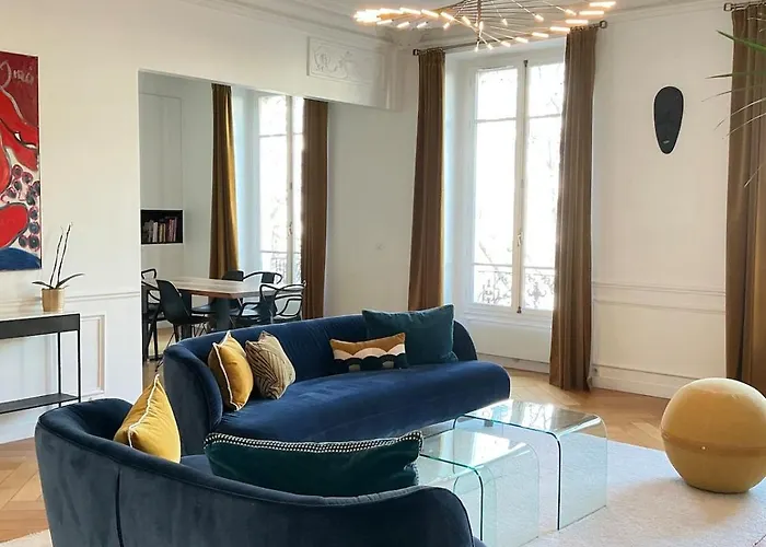 Spacious 150sqm Luxury In Center Lejlighed *