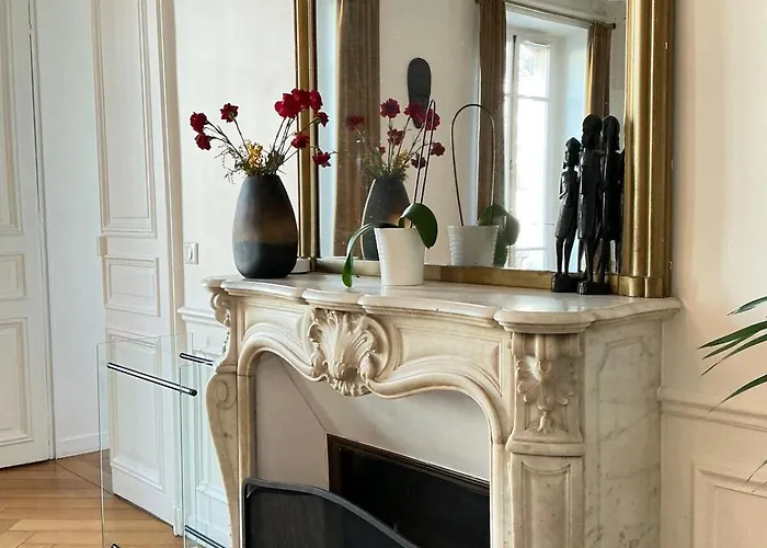 Spacious 150sqm Luxury In Center Lejlighed *