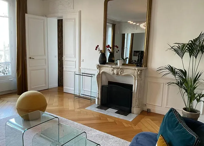 Lejlighed Spacious 150sqm Luxury In Center