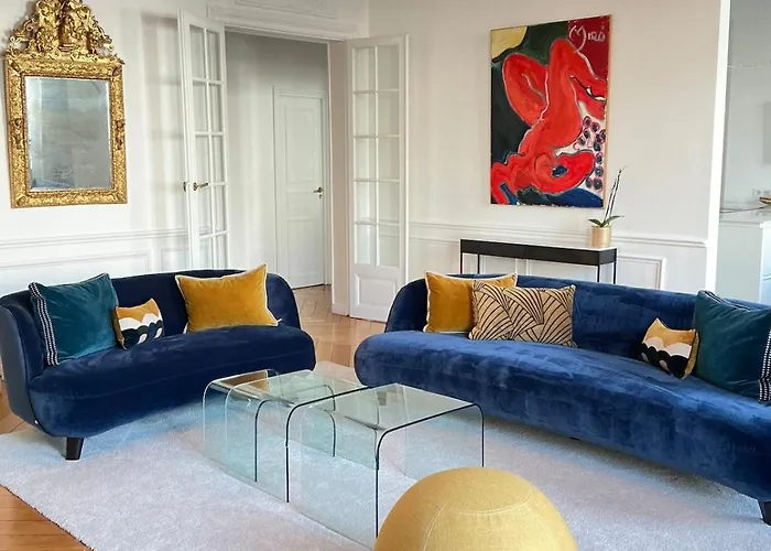 Spacious 150sqm Luxury In Center