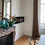 Spacious 150sqm Luxury In Center Paris