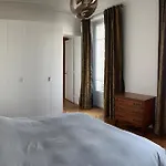 Spacious 150sqm Luxury In Center Appartement *