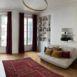 Spacious 150sqm Luxury In Center Paris