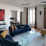 Spacious 150sqm Luxury In Center Appartement