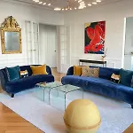 Spacious 150sqm Luxury In Center