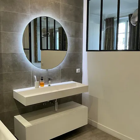 Spacious 150sqm Luxury In Center Apartamento