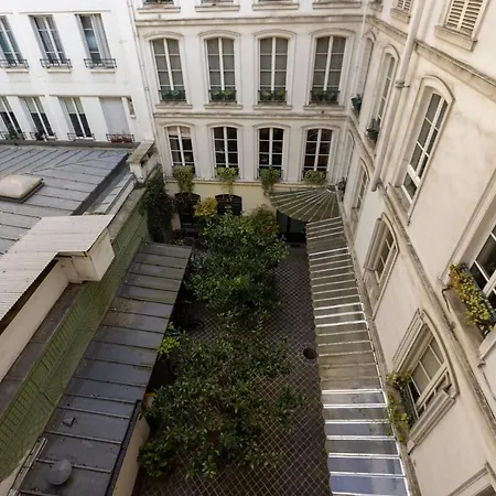 Spacious 150sqm Luxury In Center
