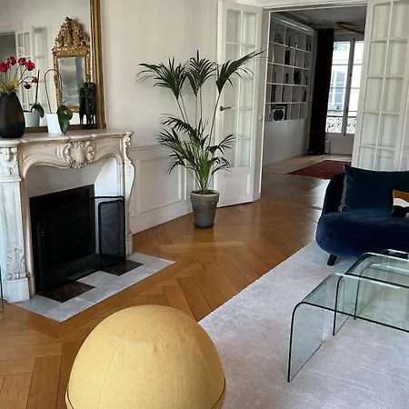 Spacious 150sqm Luxury In Center Apartamento Paris