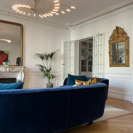 Spacious 150sqm Luxury In Center