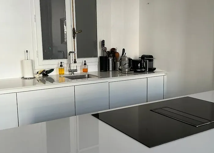 Spacious 150sqm Luxury In Center